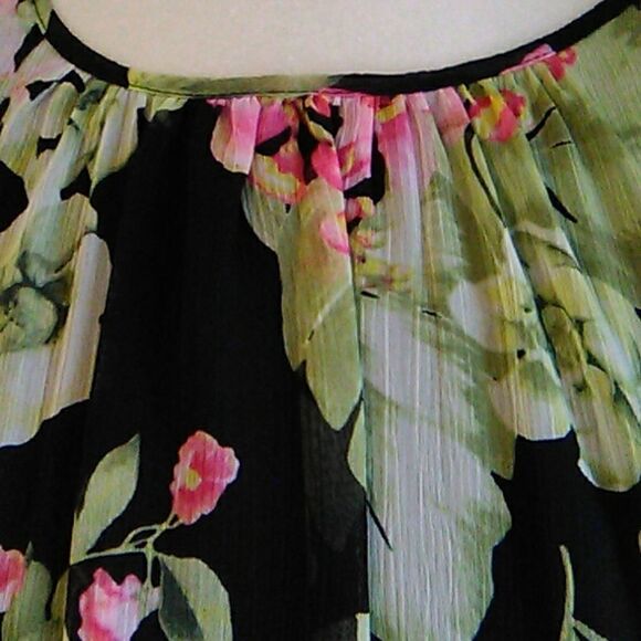 NWT Tommy Hilfiger Dark Floral Dresd - Picture 4 of 16